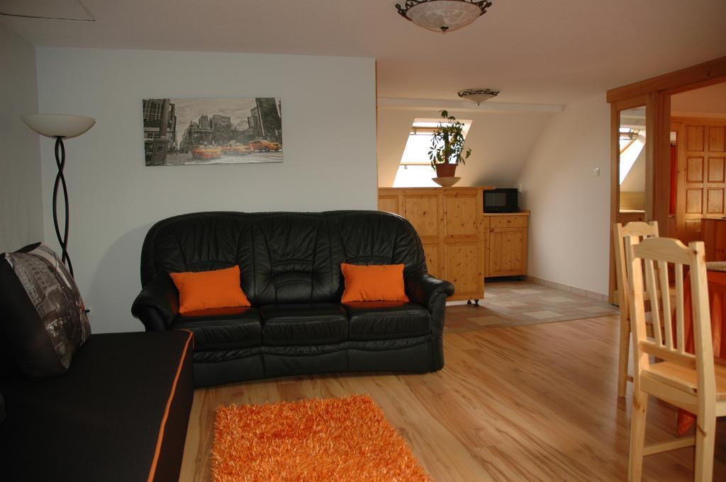 Álom Kuckó Apartman Zalaegerszeg Habitación foto